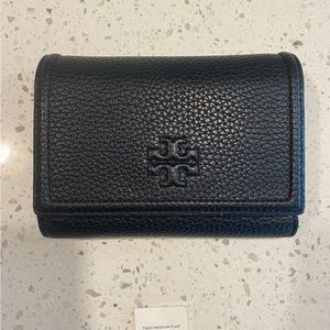 Black Tory Burch Thea Medium Flap Wallet